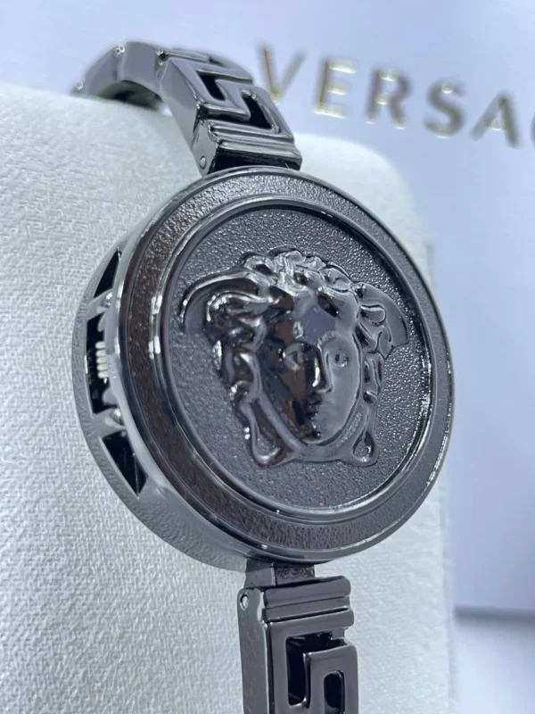 Montre Versace fond bleu - Image 2