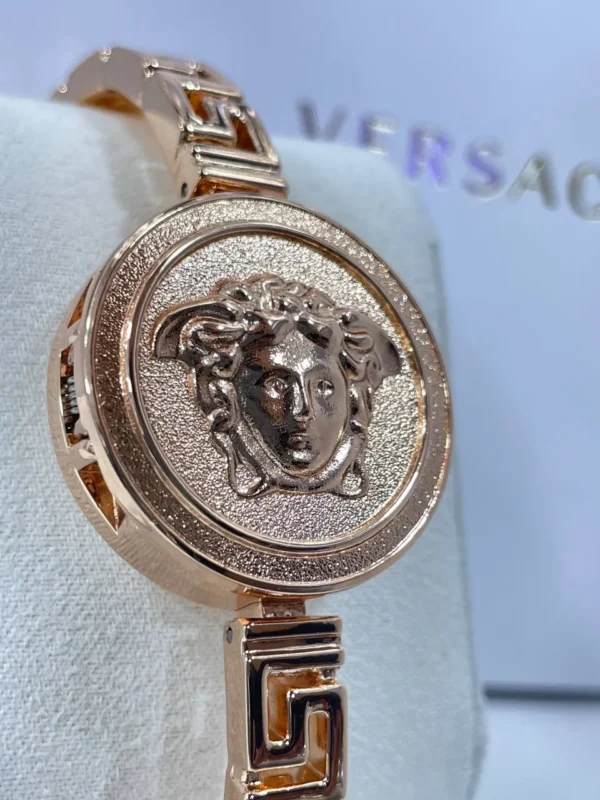 Montre Versace fond noire - Image 3
