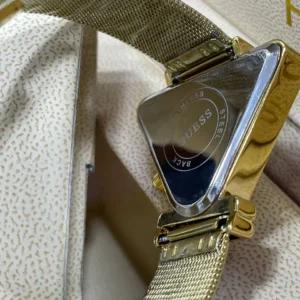 montre GUESS