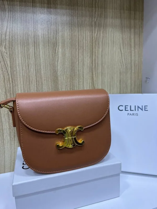 Celine Triomphe
