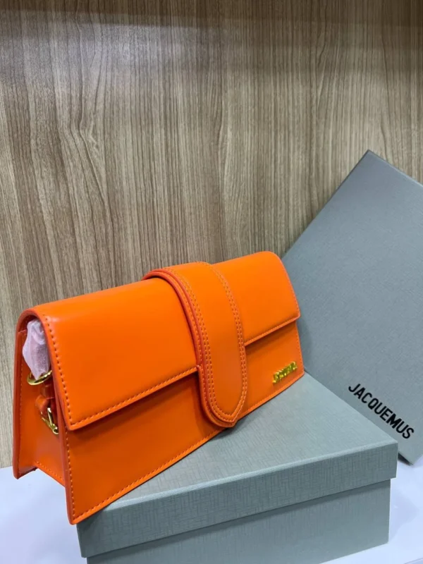 Jacquemus Le Grand Bambino