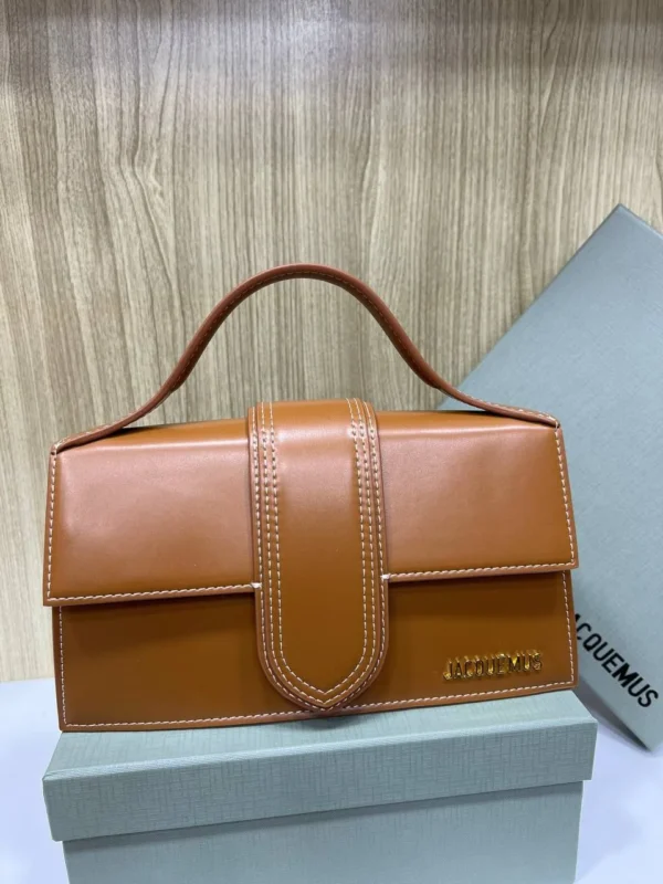 Jacquemus Le Grand Bambino