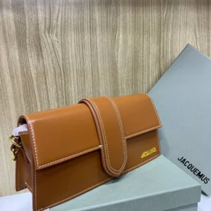 Jacquemus Le Grand Bambino