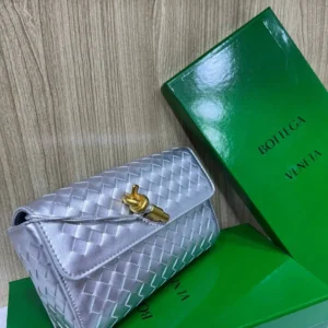 BOTTEGA VENETA