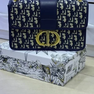 Dior 30 Montaigne Cigale