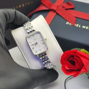 .Daniel Wellington DW