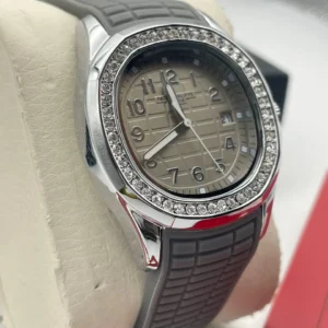 .Patek Philippe Aquanaut