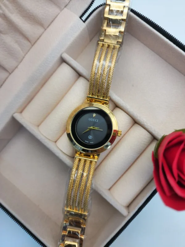 .Gucci Britannique