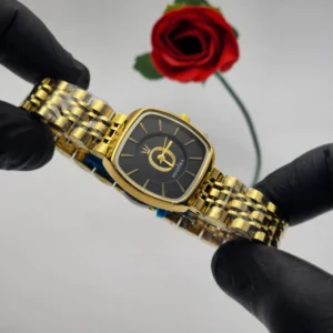 .                                    Montre Pandora