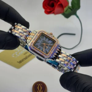 .                                      Cartier Panthere Taille Standard