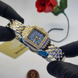 .                                      Cartier Panthere Taille Standard