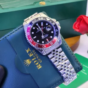 .Rolex GMT-Master II