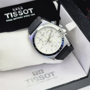 . Tissot PR516 chronographe à quartz