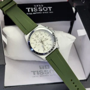 . Tissot PR516 chronographe à quartz