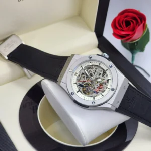 ,     Hublot Squelette Genève