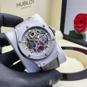 ,     Hublot Squelette Genève